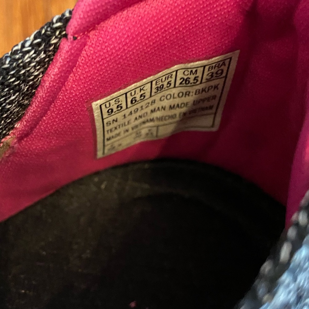 Women’s Sketchers D’Lux Walkers - Picture 13 of 14